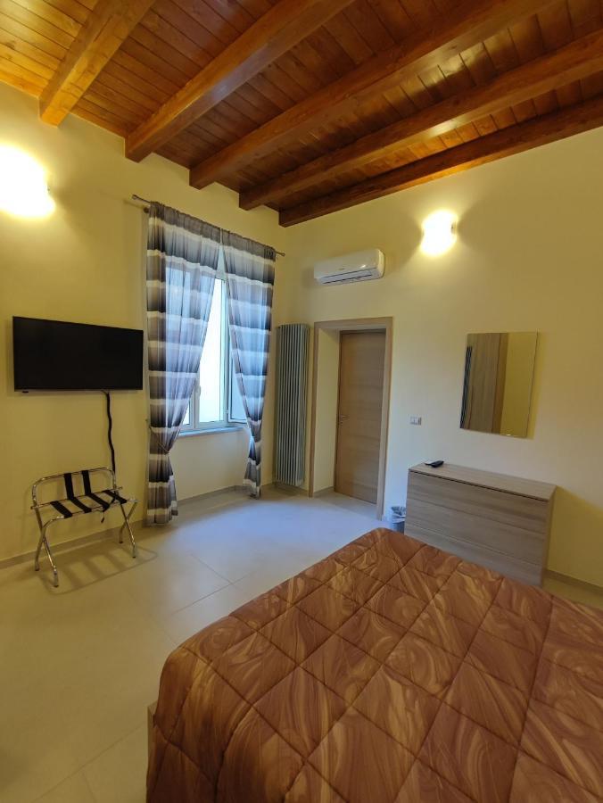 Isola di Liri In Centro Rooms And Apartments מראה חיצוני תמונה