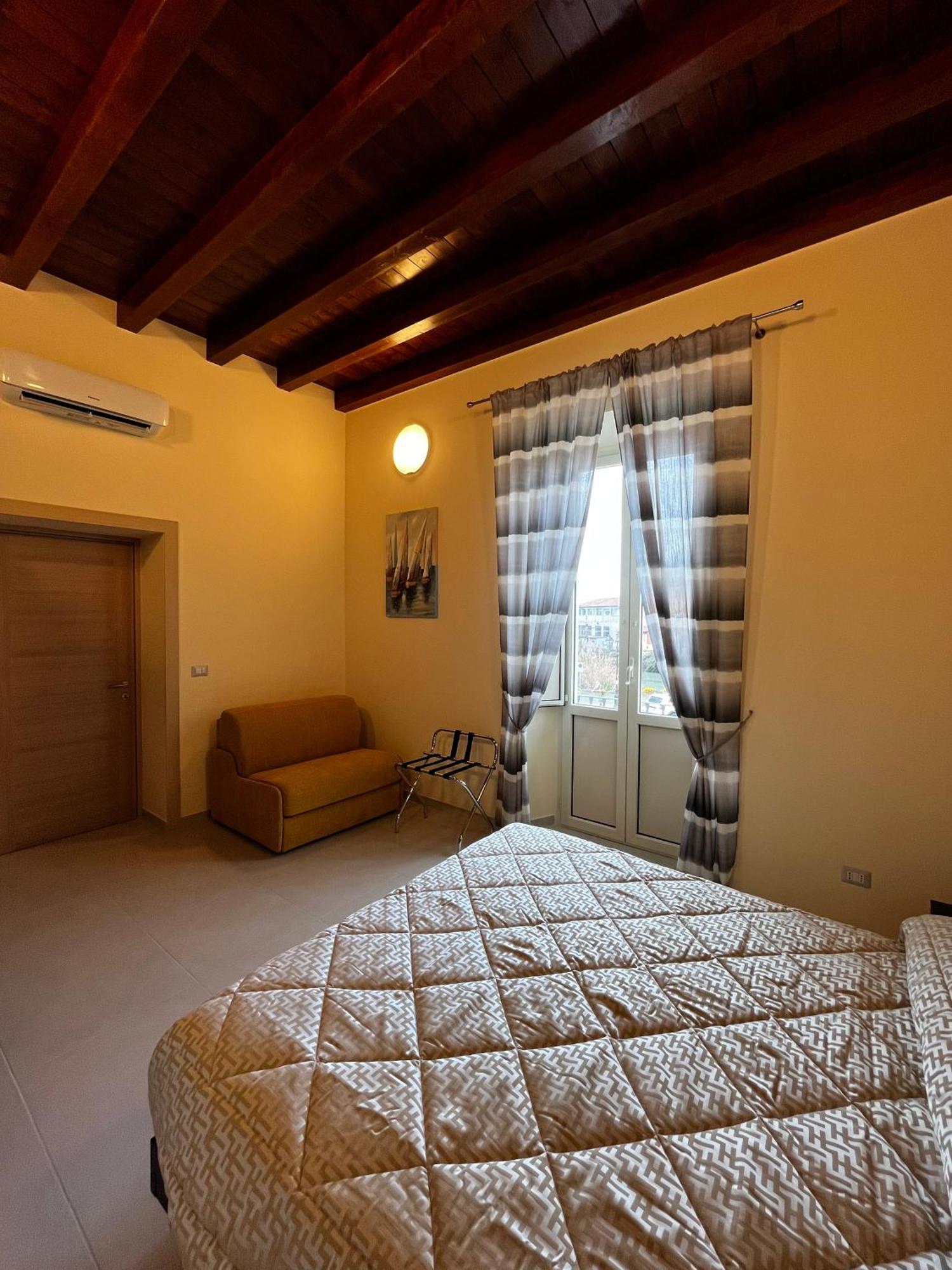 Isola di Liri In Centro Rooms And Apartments מראה חיצוני תמונה
